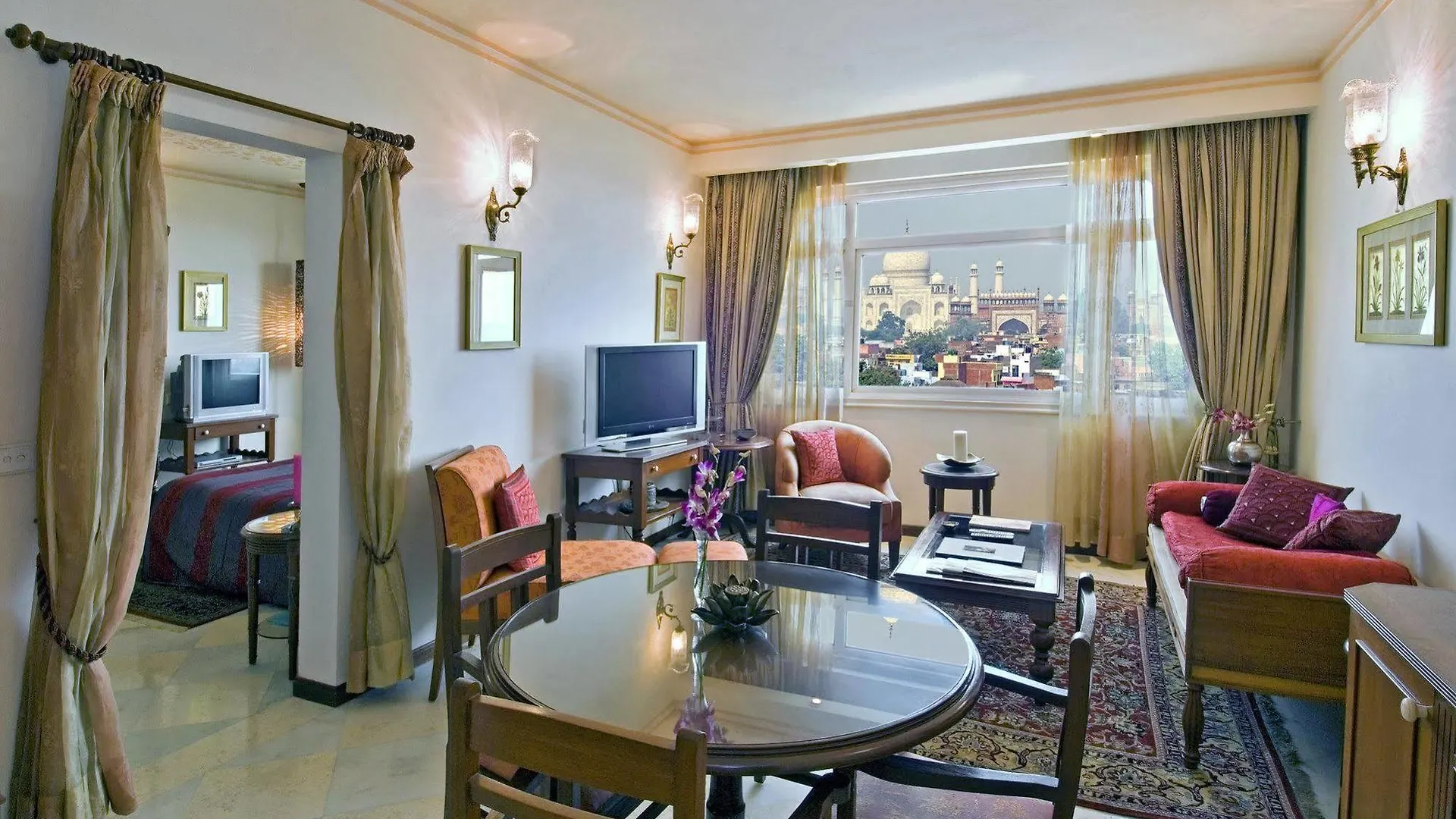 Tajview, Agra-Ihcl Seleqtions Hotel Agra   Agra (Uttar Pradesh)