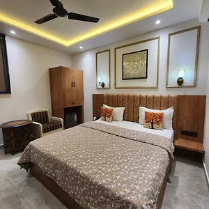  Homestay Khas Mahal